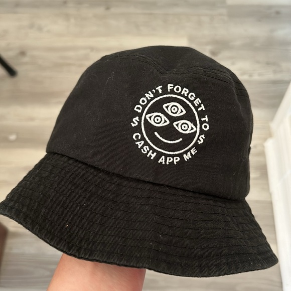 Y2K black bucket hat “Don’t forget to cashapp me” - Picture 5 of 7
